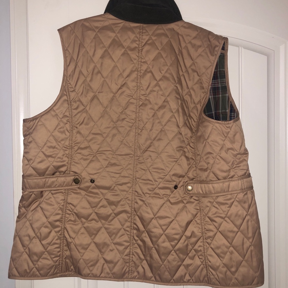 L.L. Bean Quilted Vest - Picture 3 of 4